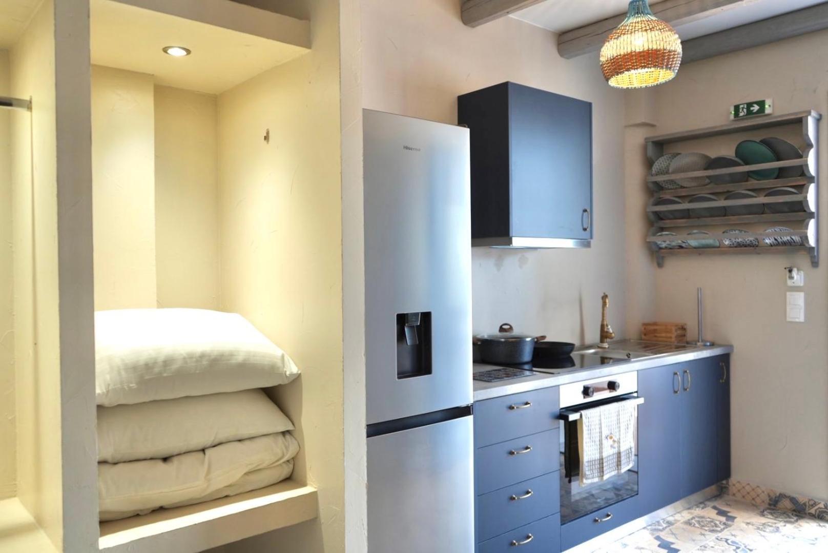 George Suites Stegna Архангелос Екстериор снимка