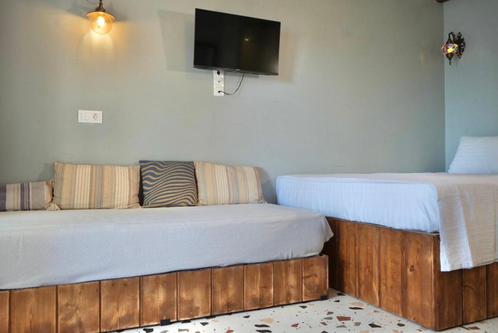 George Suites Stegna Архангелос Екстериор снимка